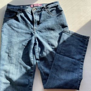 Gloria Vanderbilt straight leg jeans